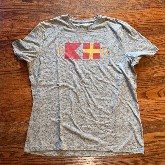 Never worn banana republic t shirt